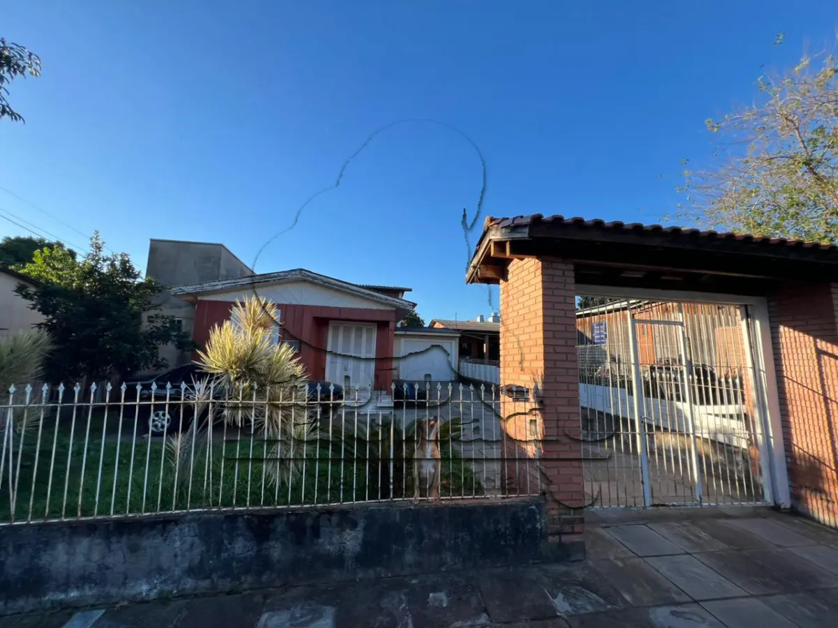 LOTE 001 - LEILÃO ON-LINE DE 50% DE UMA CASA MISTA NO BAIRRO CANUDOS EM NOVO HAMBURGO