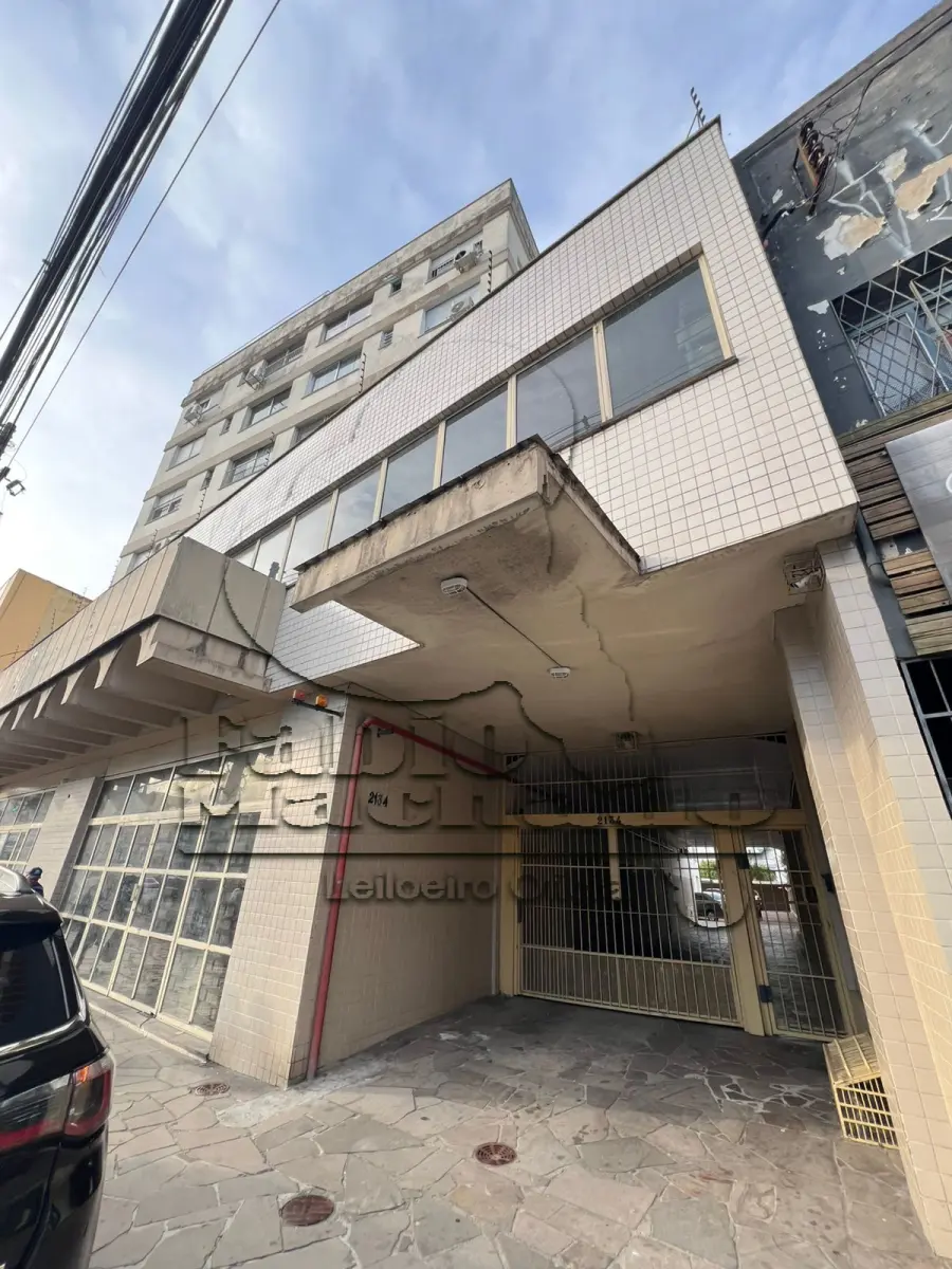 LOTE 001 - LEILÃO ON-LINE/PRESENCIAL DE APARTAMENTO LOCALIZADO NA AVENIDA BENTO GONÇALVES,  NO BAIRRO PARTENON, EM PORTO ALEGRE.
