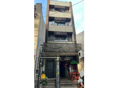LOTE 001 - LEILÃO ON-LINE DE UM CONJUNTO COMERCIAL DESOCUPADO (APARTAMENTO) NO CENTRO HISTÓRICO, EM PORTO ALEGRE