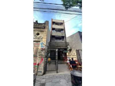 LOTE 001 - LEILÃO ON-LINE DE UM CONJUNTO COMERCIAL DESOCUPADO (APARTAMENTO) NO CENTRO HISTÓRICO, EM PORTO ALEGRE