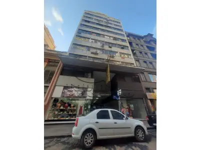 LOTE 001 - LEILÃO ON-LINE DE UMA SALA COMERCIAL NA GALERIA MALCON, LOCALIZADA NO CENTRO HISTÓRICO EM PORTO ALEGRE