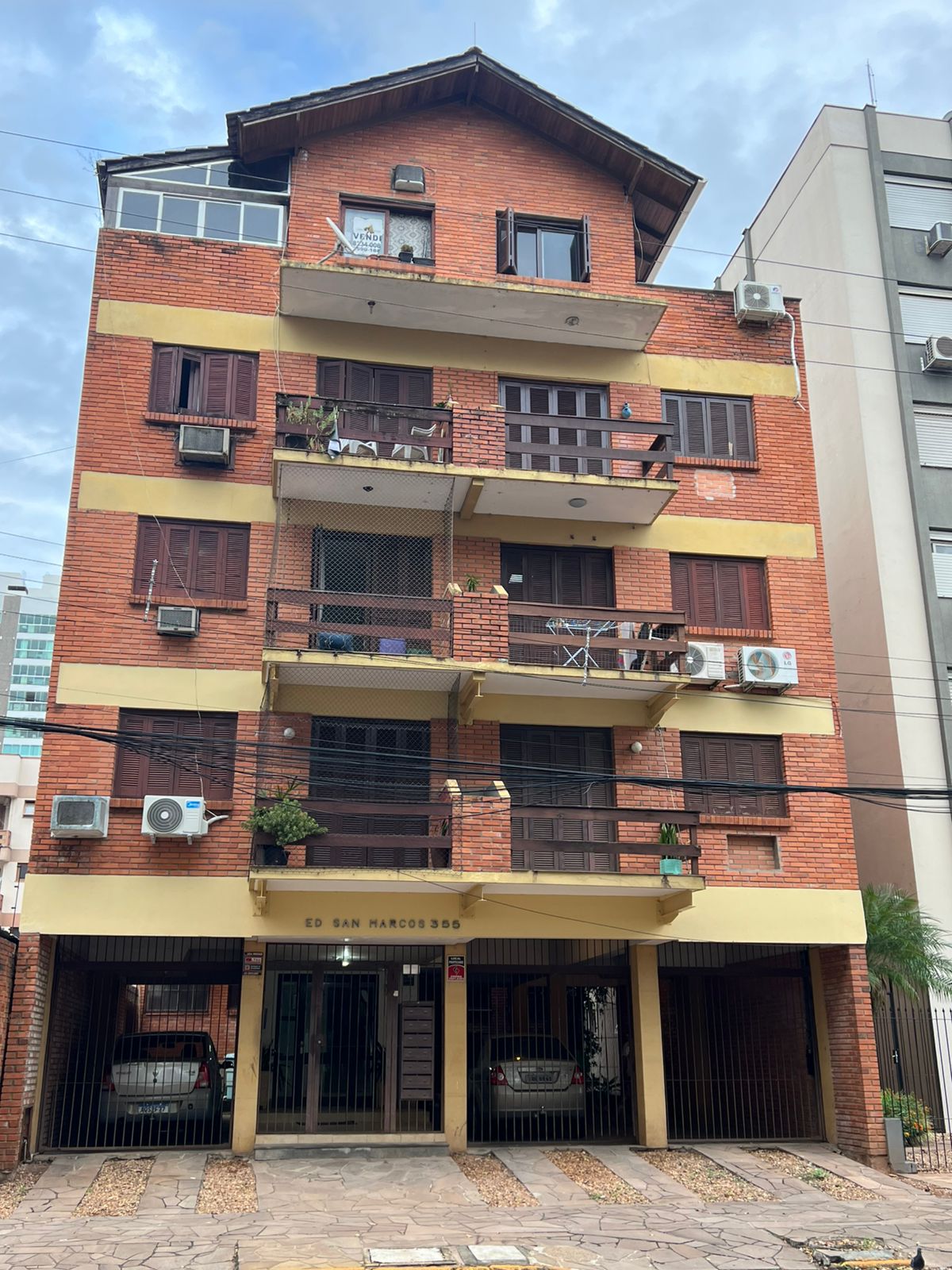 LEILÃO ON-LINE DE APARTAMENTO COM BOXES NO CENTRO DE SÃO LEOPOLDO