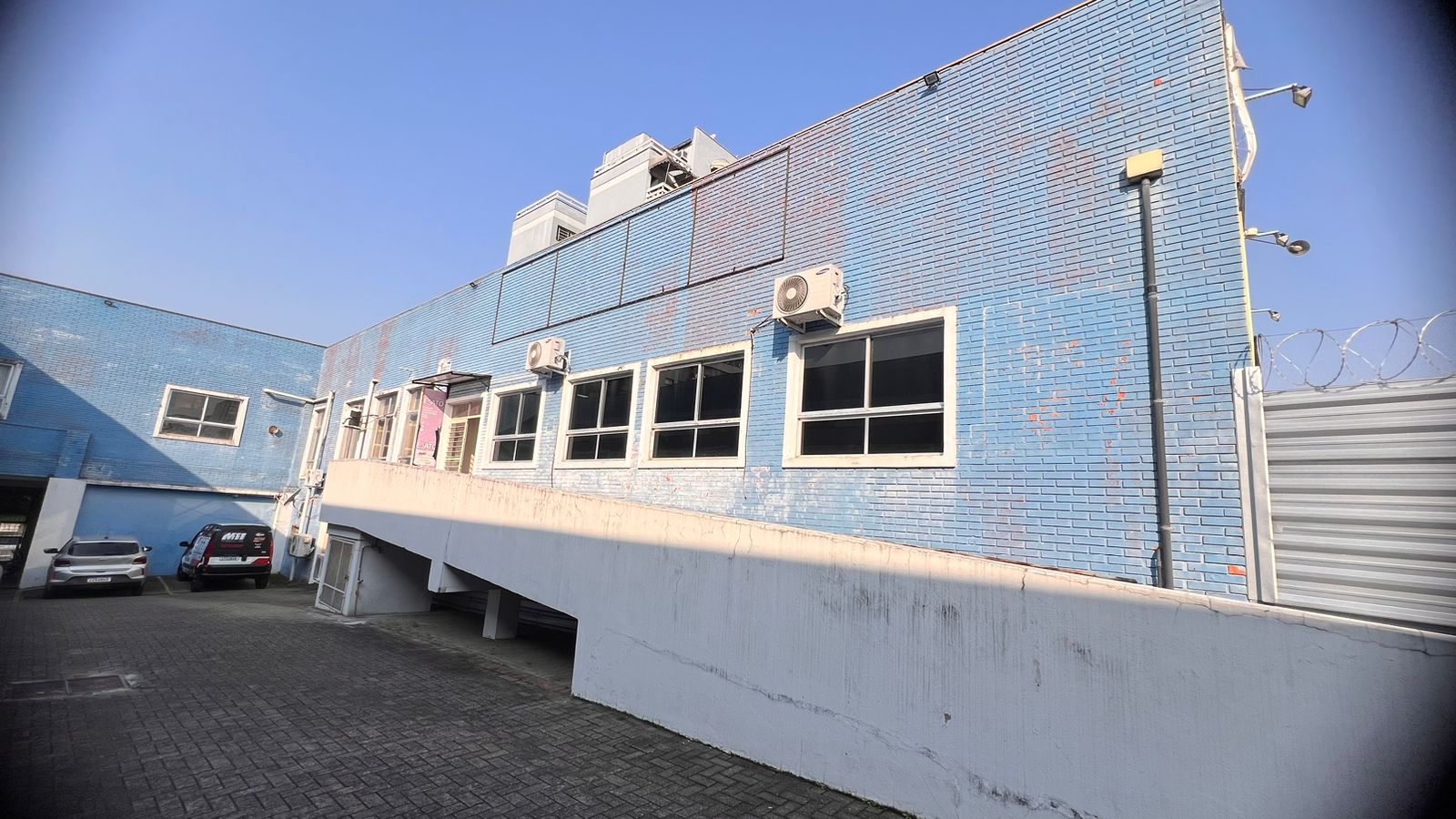 Leilão On-line De Uma Sala Comercial No Condomínio Comercial Caçador Em Novo Hamburgo, localizado em Novo Hamburgo - RS